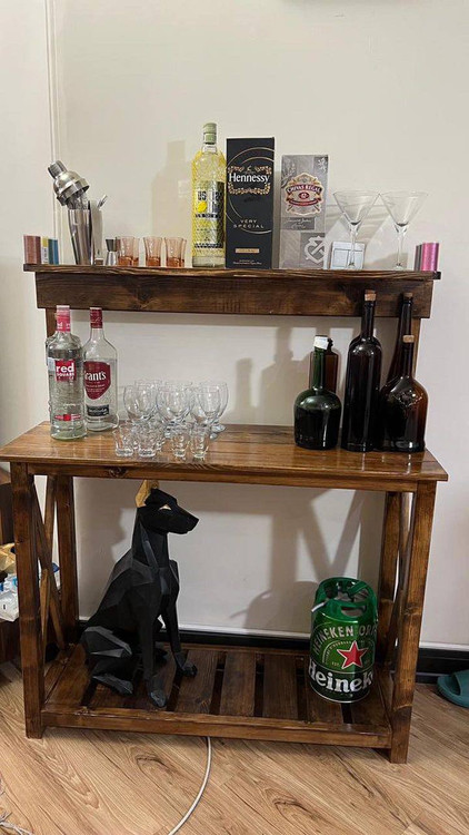 عکس ارسالی مشتری از کافی بار خانگی با دکور شیشه مشروب