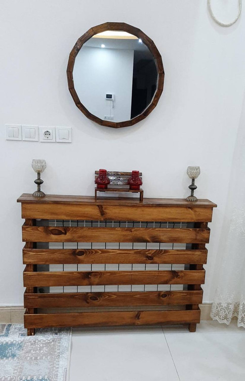 عکس ارسالی مشتری از کاور شوفاژ چوبی با قاب اینه گرد