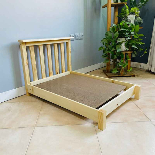 جای خواب سگ و گربه چوبی مدل کلاسیک