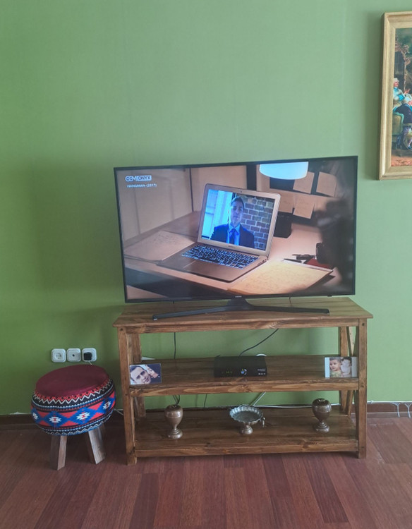 عکس ارسالی مشتری از میز تلویزیون ساده و شیک