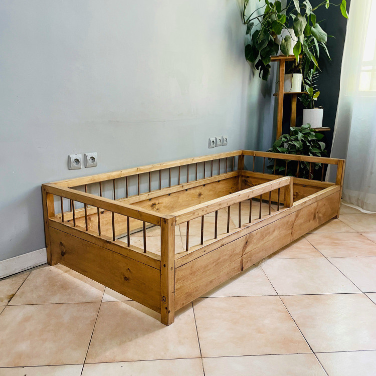 خرید تخت خواب نوزاد ساده