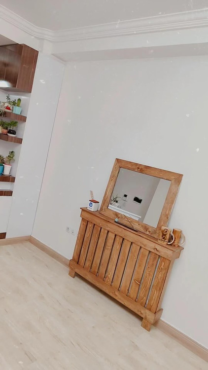 عکس ارسالی مشتری از کاور شوفاژ چوبی با اینه مستطیل ساده