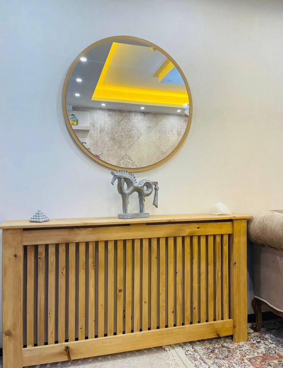 عکس ارسالی مشتری از کاور شوفاژ چوبی با قاب اینه گرد