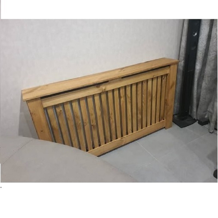 عکس ارسالی مشتری از کاور شوفاژ چوبی پشت مبل