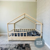 تخت خواب نوجوان پسرانه کلبه ای از نمای روبرو