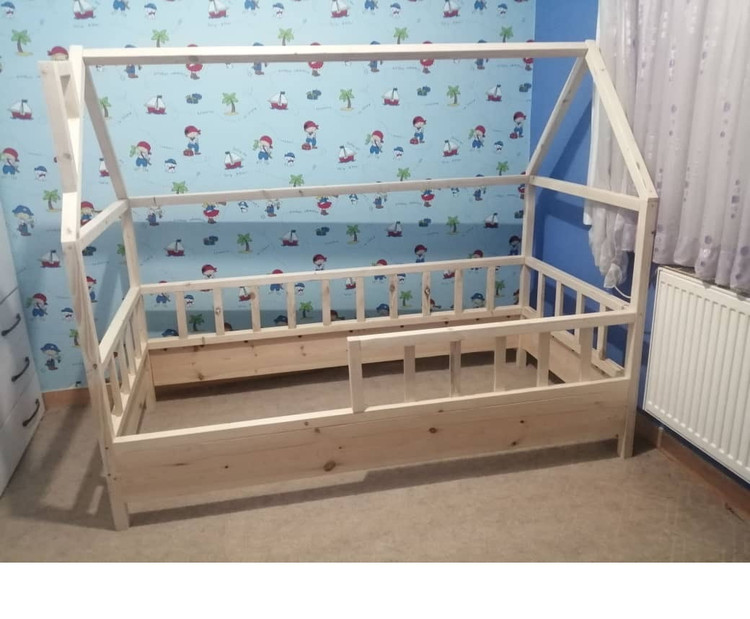 عکس ارسالی مشتری از تخت خواب کلبه ای دخترانه