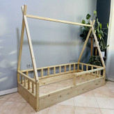 تخت خواب کودک و نوزاد از نمای بغل رنگ کرم