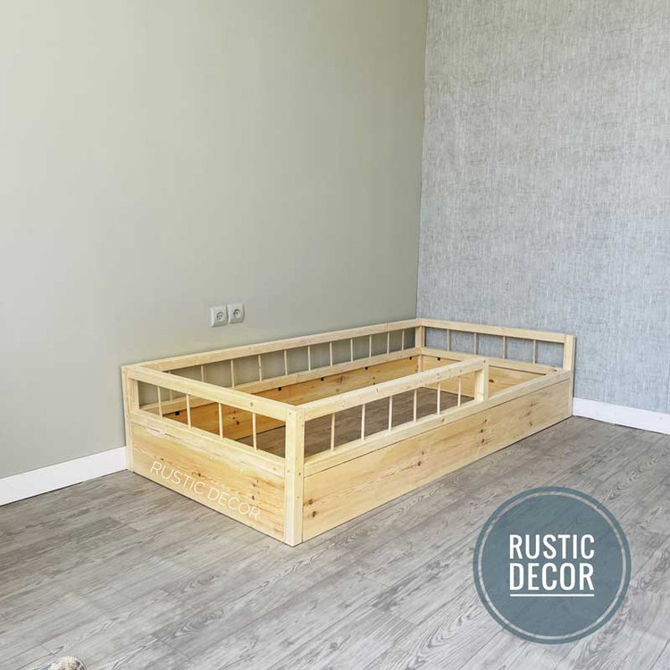 تخت خواب نوزاد مونته سوری چوبی روستیک دکور مدل نرده ای