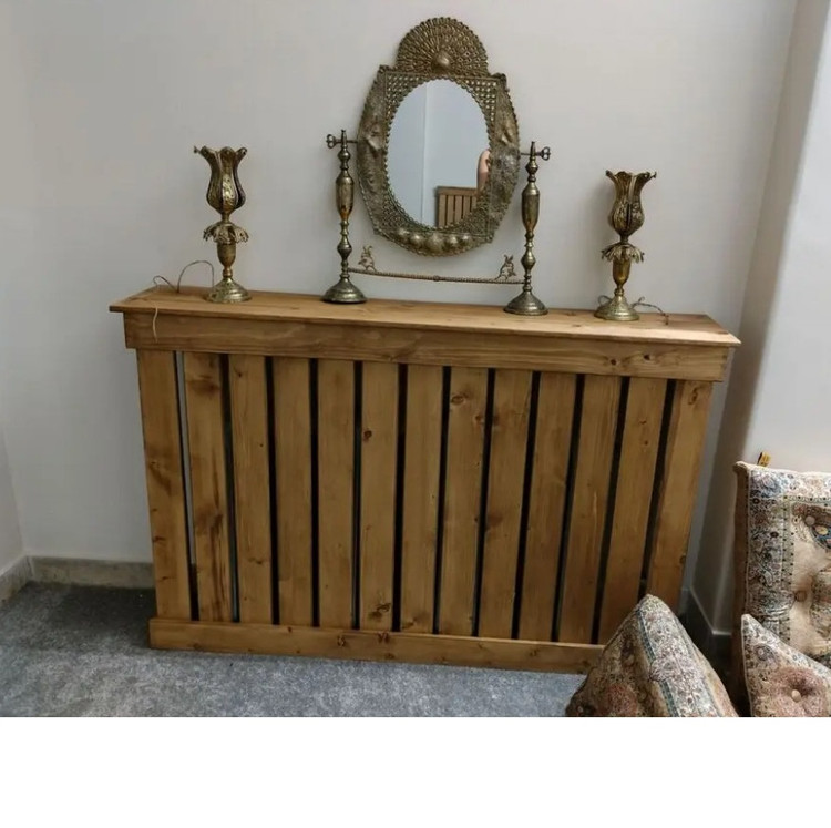 عکس ارسالی مشتری از کاور شوفاژ چوبی با دکور اینه شعمدان