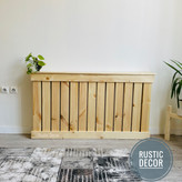 شوفاژ چوبی رنگ کرم از نمای جلو