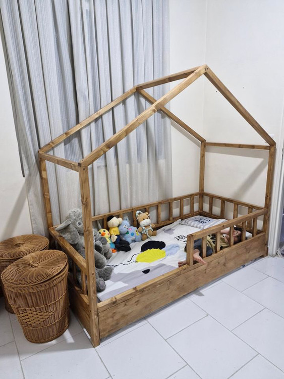 عکس ارسالی مشتری از تخت نوجوان کلبه ای رنگ قهوه ای