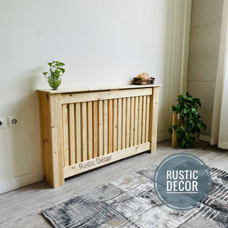 کاور شوفاژ چوبی به رنگ کرم از نمای بغل