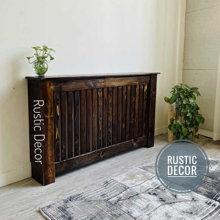 کاور شوفاژ چوبی به رنگ قهوه ای تیره از نمای بغل