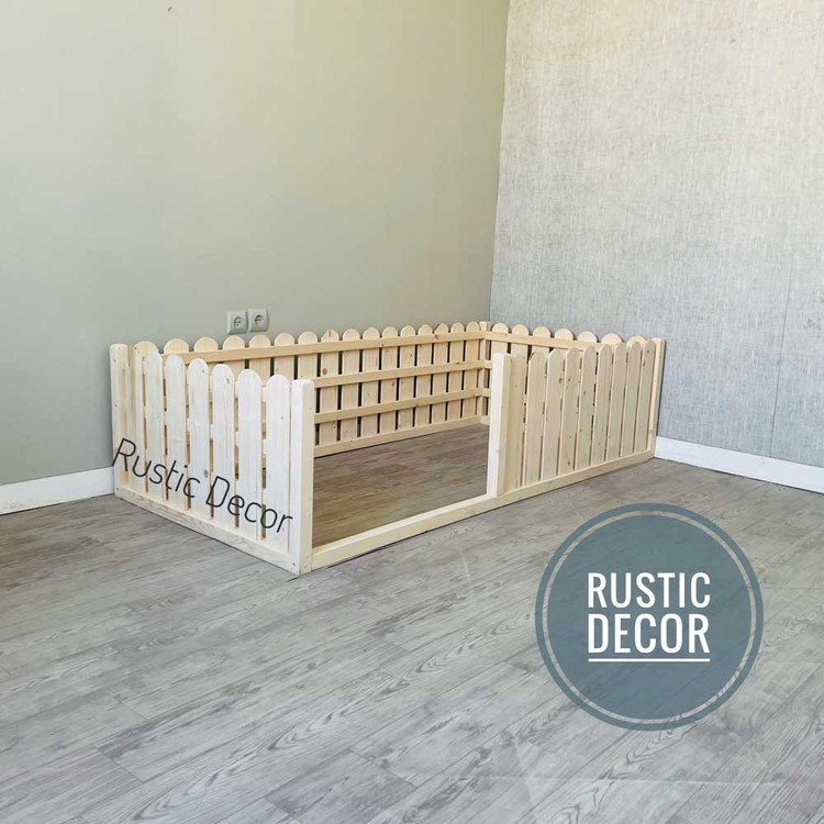 تخت خواب نوزاد مونته سوری با نرده حصاری