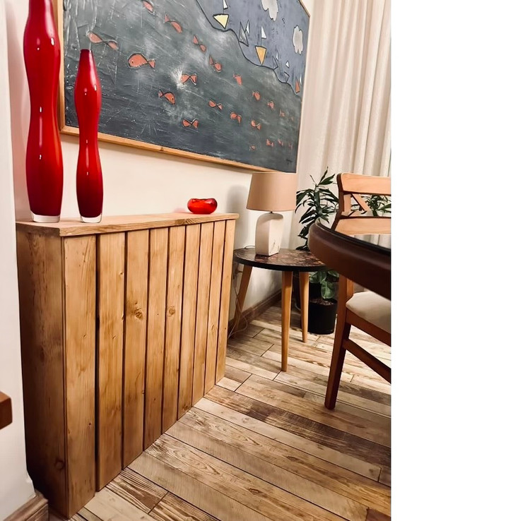 عکس ارسالی مشتری از کاور شوفاژ چوبی در محیط خانه