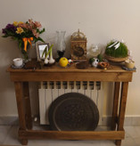 عکس ارسالی مشتری از کاور شوفاژ چوبی با دکور سفره هفت سین