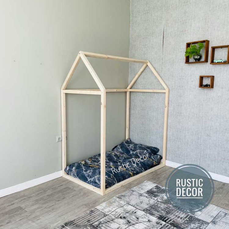 تخت خواب کودک و نوزاد از نمای کنج