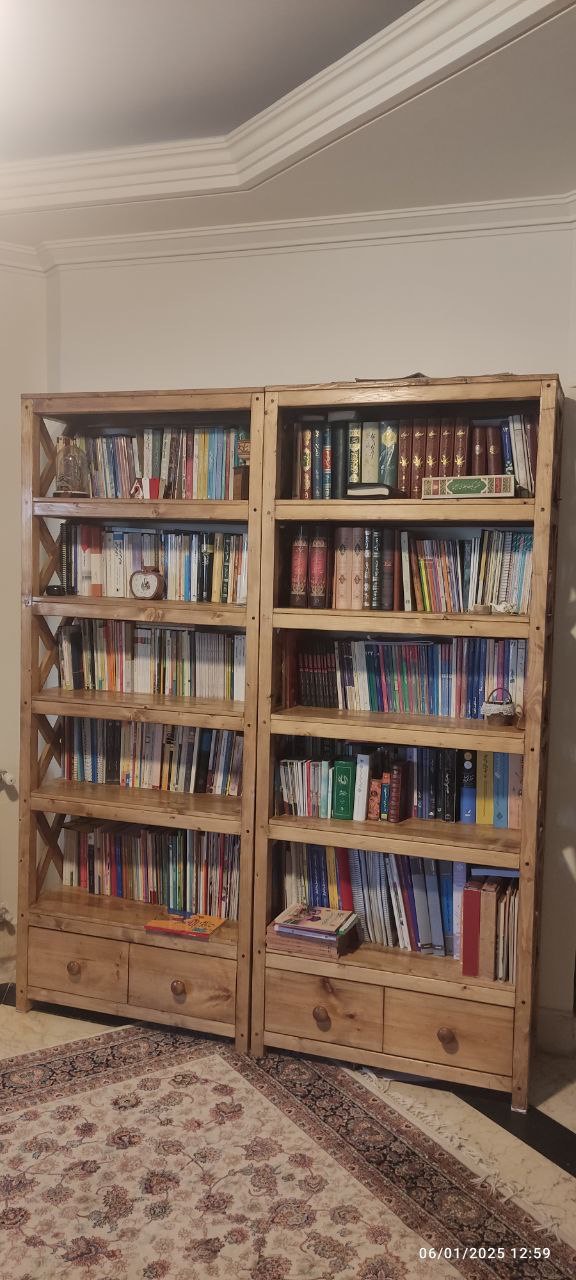 عکس ارسالی مشتری از کتابخانه چوبی