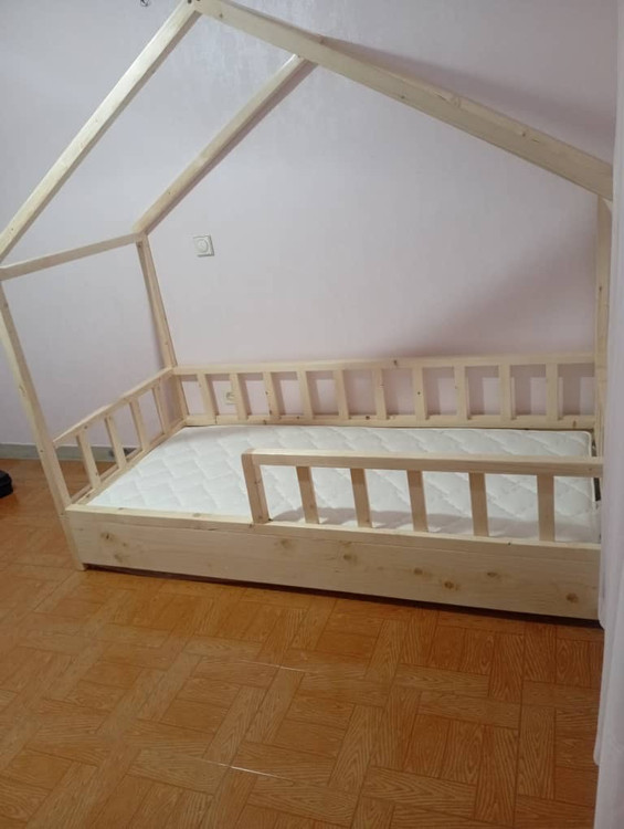 عکس ارسالی مشتری از تخت خواب نوجوان با دکور زیبا و جذاب