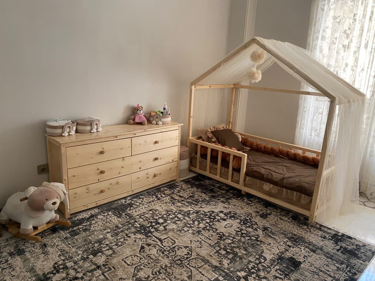 عکس ارسالی مشتری از اتاق کودک با تخت مونته سوری